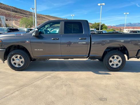 New 2026 RAM 2500 Big Horn AWD/4WD image 2