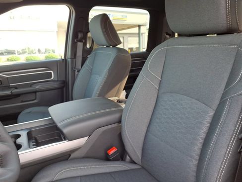New 2027 RAM 3500 Big Horn AWD/4WD image 11