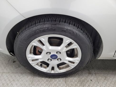 Used 2015 Ford Fiesta SE image 31