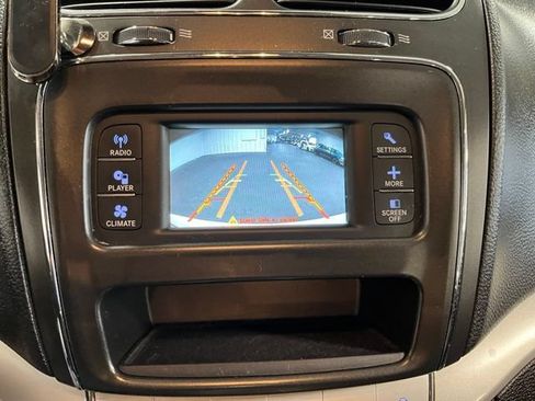Used 2017 Dodge Journey SXT w/ Chrome Appearance Group FWD image 28