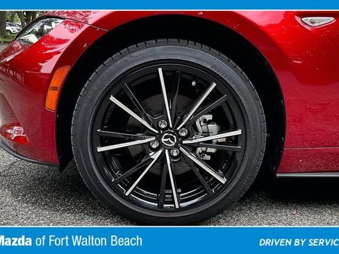 Used 2025 MAZDA MX-5 Miata Grand Touring RWD image 32