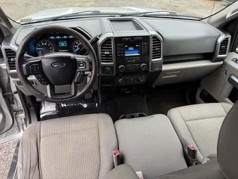 Used 2015 Ford F150 XLT AWD/4WD image 26