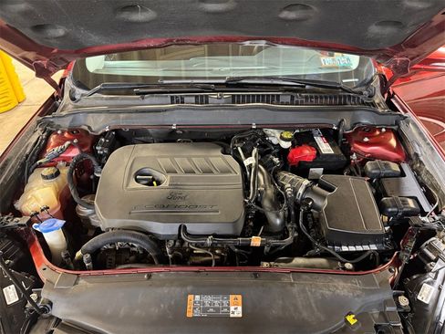 Used 2014 Ford Fusion SE w/ Equipment Group 201A image 27