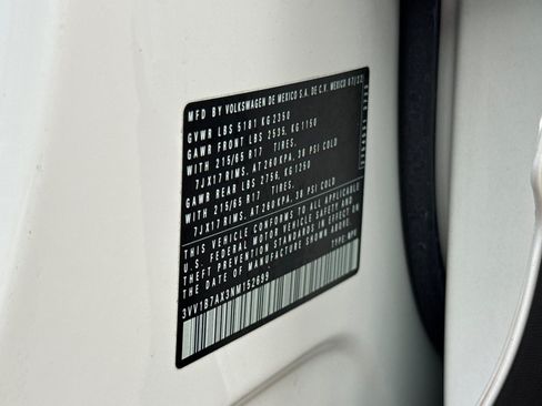 Used 2022 Volkswagen Tiguan S FWD image 21