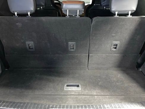 Used 2022 Lincoln Navigator Reserve image 11