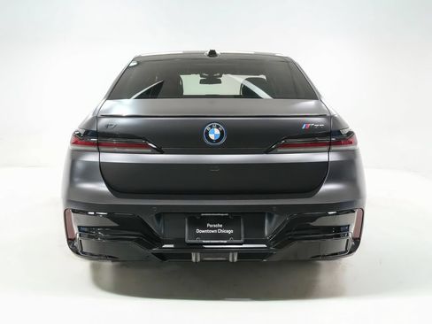 Used 2024 BMW i7 M70 w/ Executive Package AWD/4WD image 11
