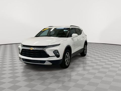 Certified 2023 Chevrolet Blazer LT w/ Convenience Package image 4