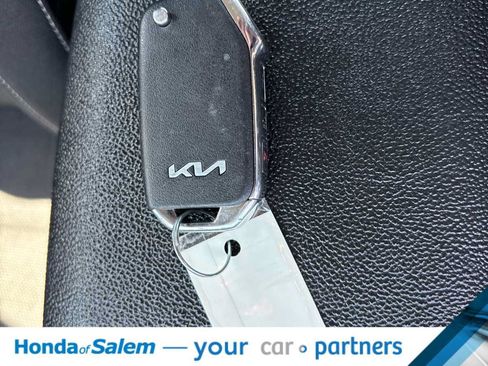 Used 2024 Kia Forte LXS w/ LXS Technology Package FWD image 20