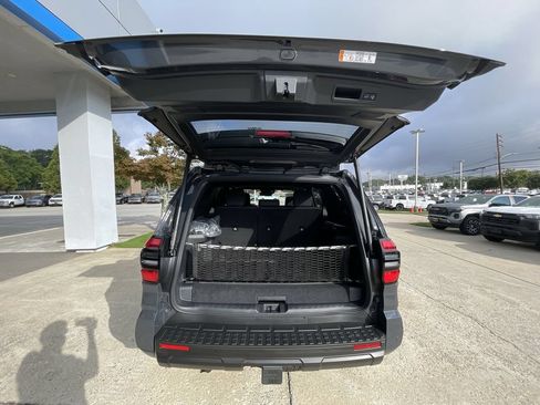 Used 2026 Toyota 4Runner TRD Off-Road Premium AWD/4WD image 27