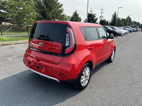 Used 2017 Kia Soul + w/ Audio Package FWD image 32