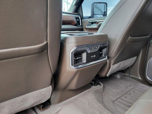 Used 2024 GMC Sierra 2500 Denali w/ Denali Reserve Package image 32