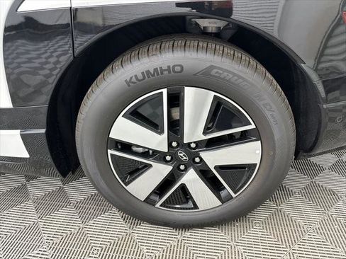New 2026 Hyundai Ioniq 9 SEL image 21