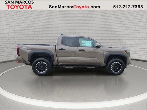 New 2026 Toyota Tacoma TRD Off-Road AWD/4WD image 4