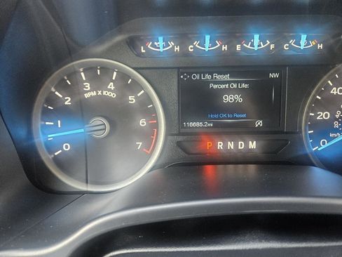 Used 2020 Ford F150 XLT w/ Equipment Group 302A Luxury AWD/4WD image 19