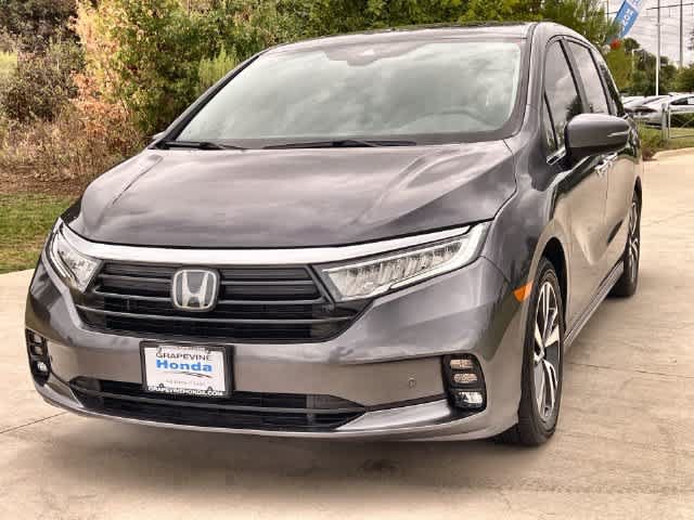 Used 2024 Honda Odyssey Touring image 2