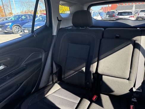 Used 2022 GMC Terrain SLE image 14