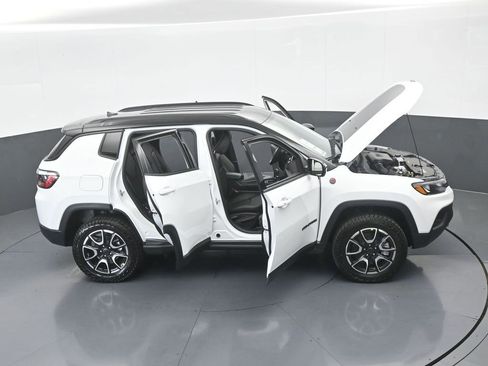 New 2026 Jeep Compass Trailhawk image 64