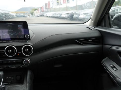 Certified 2025 Nissan Sentra SV FWD image 21