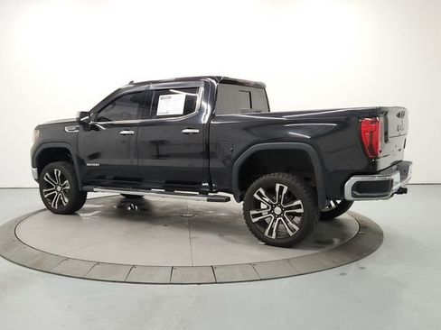 Used 2022 GMC Sierra 1500 SLT w/ SLT Premium Plus Package AWD/4WD image 5
