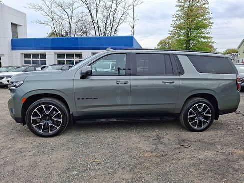 Used 2024 Chevrolet Suburban RST w/ Luxury Package AWD/4WD image 4