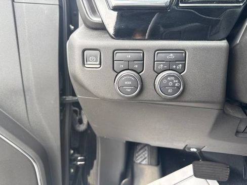 Used 2024 Chevrolet Silverado 2500 LT w/ Convenience Package AWD/4WD image 16