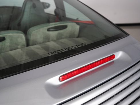 Used 2003 Porsche 911 Carrera RWD image 12