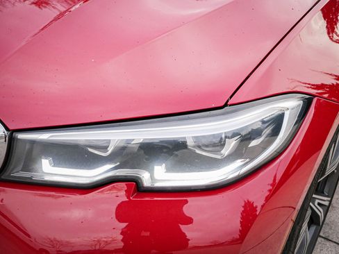 Used 2021 BMW 330i xDrive Sedan w/ Premium Package image 6