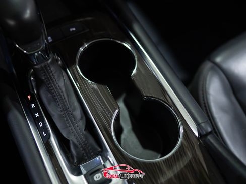 Used 2024 Chevrolet Malibu LT FWD image 31