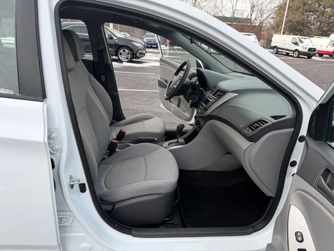Used 2017 Hyundai Accent SE image 29