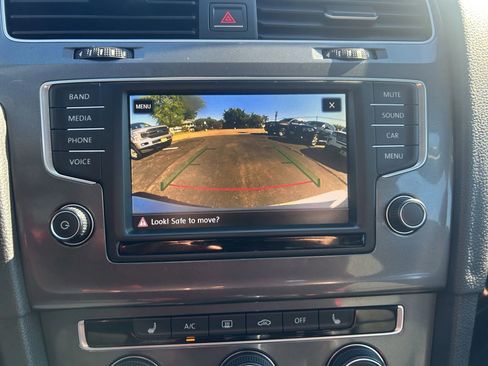 Used 2017 Volkswagen Golf Alltrack SEL image 19