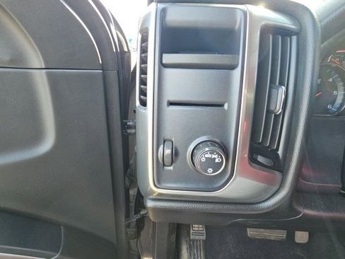 Used 2019 Chevrolet Silverado 1500 LT image 14