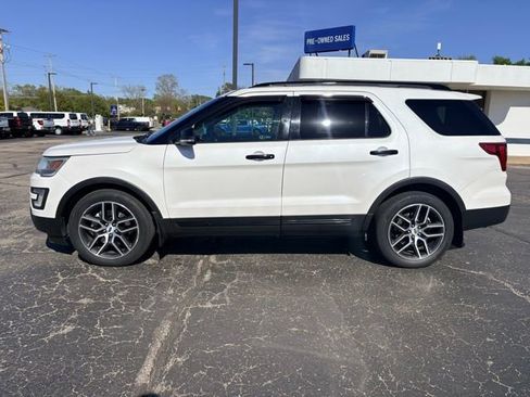 Used 2016 Ford Explorer Sport AWD/4WD image 2