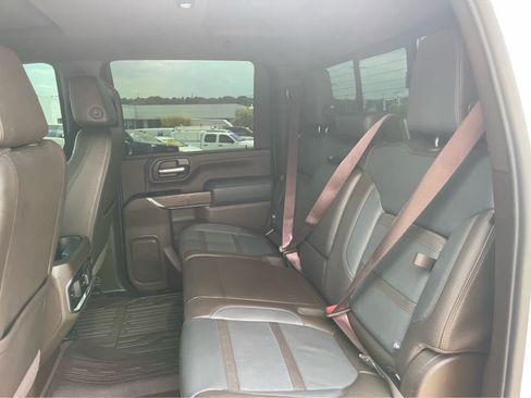 Used 2022 GMC Sierra 2500 Denali w/ Technology Package AWD/4WD image 21