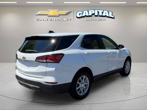 Used 2023 Chevrolet Equinox LT w/ LPO, Floor Liner Package FWD image 5