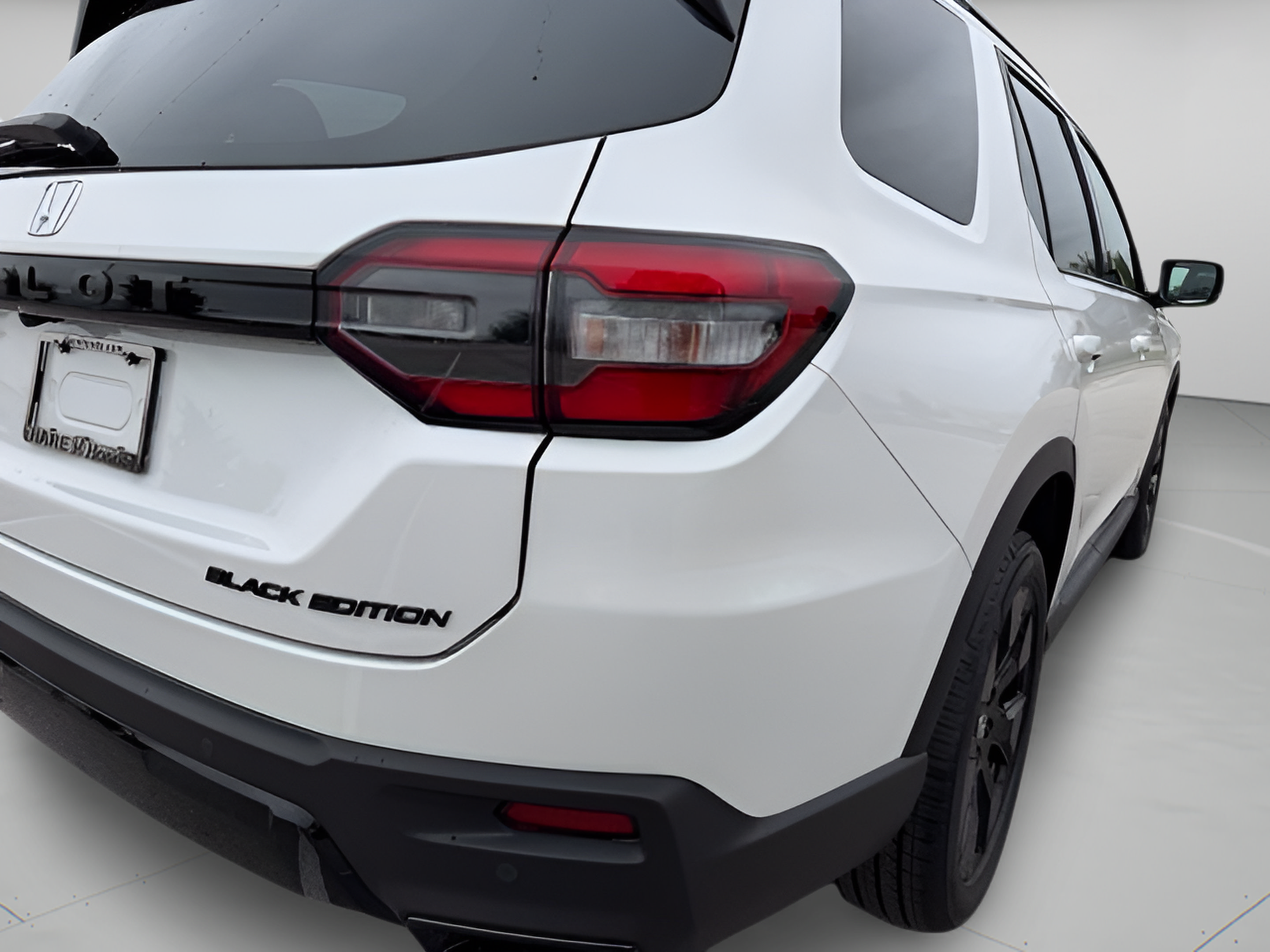 New 2026 Honda Pilot Black Edition image 32