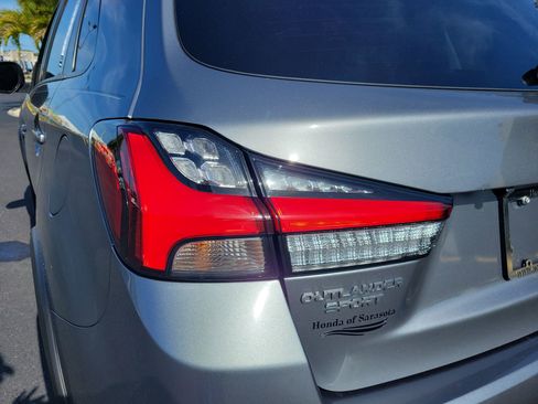 Used 2025 Mitsubishi Outlander Sport ES image 12