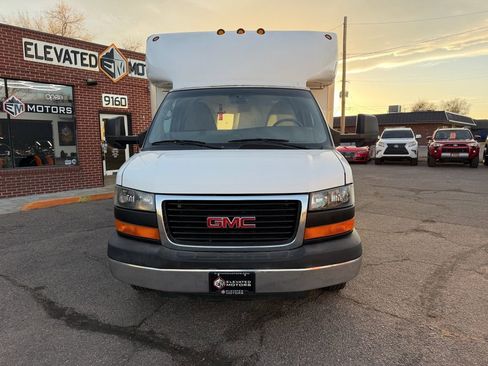 Used 2015 GMC Savana 3500 image 3