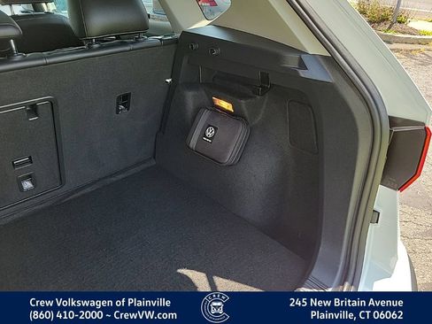 Certified 2023 Volkswagen Taos SE w/ Panoramic Sunroof Package AWD/4WD image 52