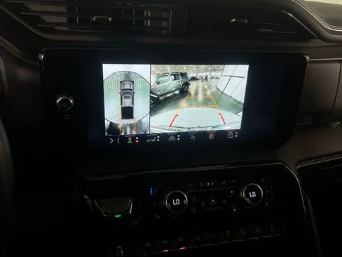 Used 2024 GMC Sierra 1500 AT4X image 19