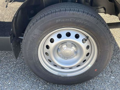 New 2025 Ford Maverick XL w/ Equipment Group 102A image 9