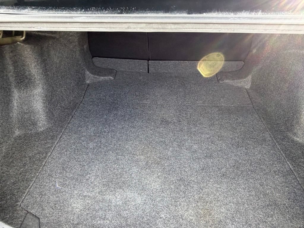 Used 2025 Toyota Corolla LE FWD image 39