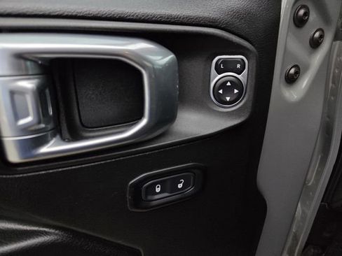Used 2022 Jeep Wrangler Unlimited Sport AWD/4WD image 26