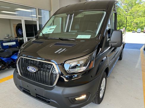 New 2026 Ford Transit 250 148 Medium Roof RWD image 1