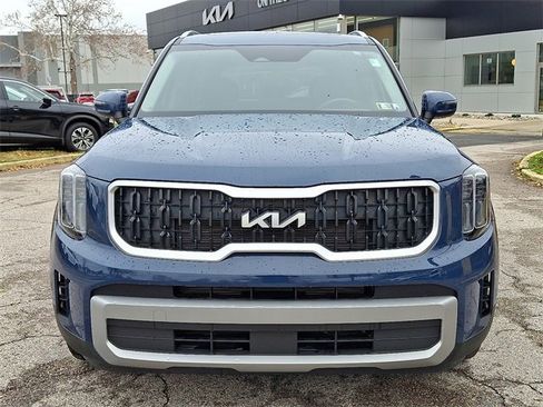 Certified 2023 Kia Telluride EX image 2