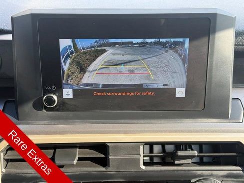 Used 2024 Toyota Tacoma SR5 image 17