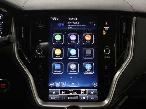 Used 2021 Subaru Outback Premium image 15