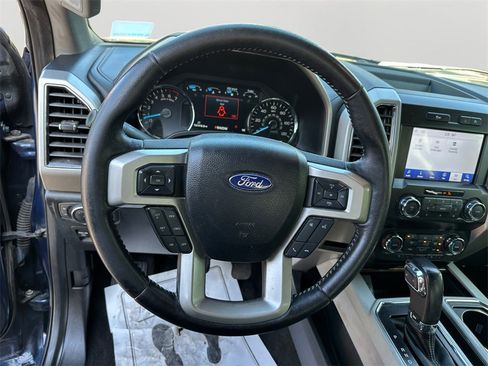 Used 2019 Ford F150 Lariat image 18