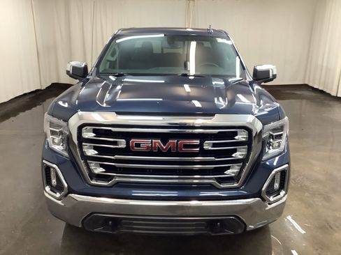 Used 2022 GMC Sierra 1500 SLT w/ SLT Premium Package image 3