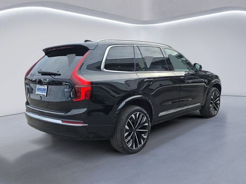 New 2026 Volvo XC90 B6 Plus w/ Protection Package Premier image 4