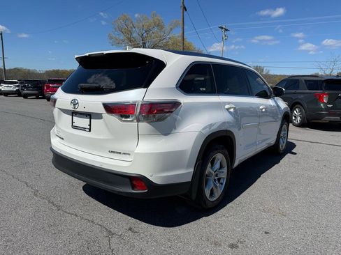 Used 2015 Toyota Highlander Limited Platinum AWD/4WD image 6